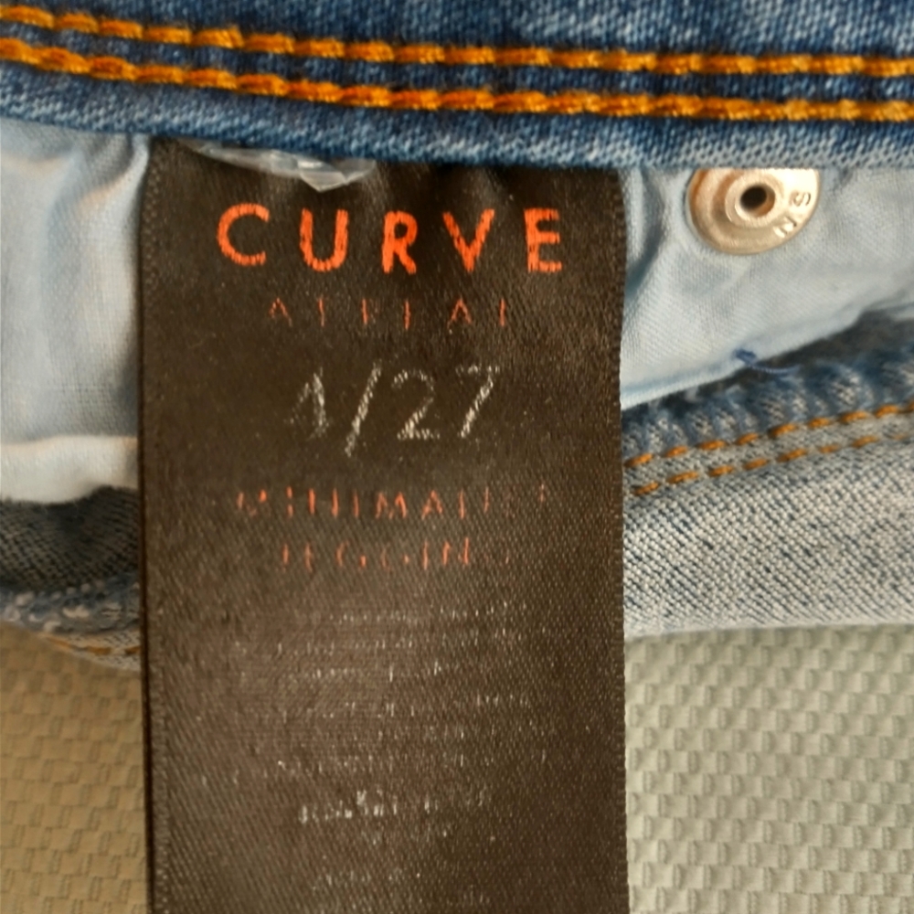 Curve Appeal Minimalist Jegging